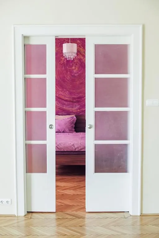 Exclusive Colourful Flat In The City Budapest 0*,  Ungheria